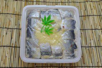 大吉水産(大吉水産)/【特大】1キロサイズ！【子ずれニシン】ニシンとししゃもの卵を贅沢に使った酢漬けです。【珍味】